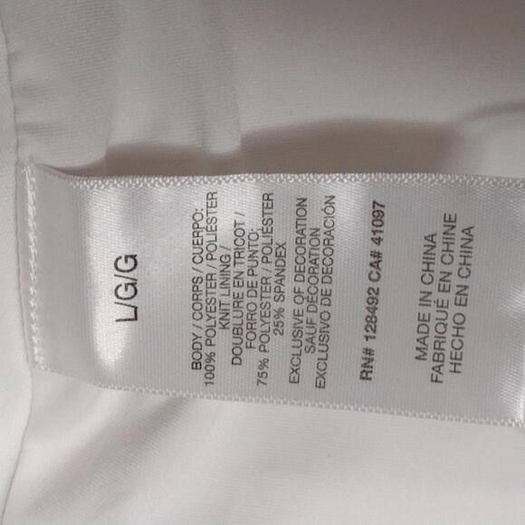 NWT Greg Norman Women's White/Golf Skort Size Large - Picture 9 of 10